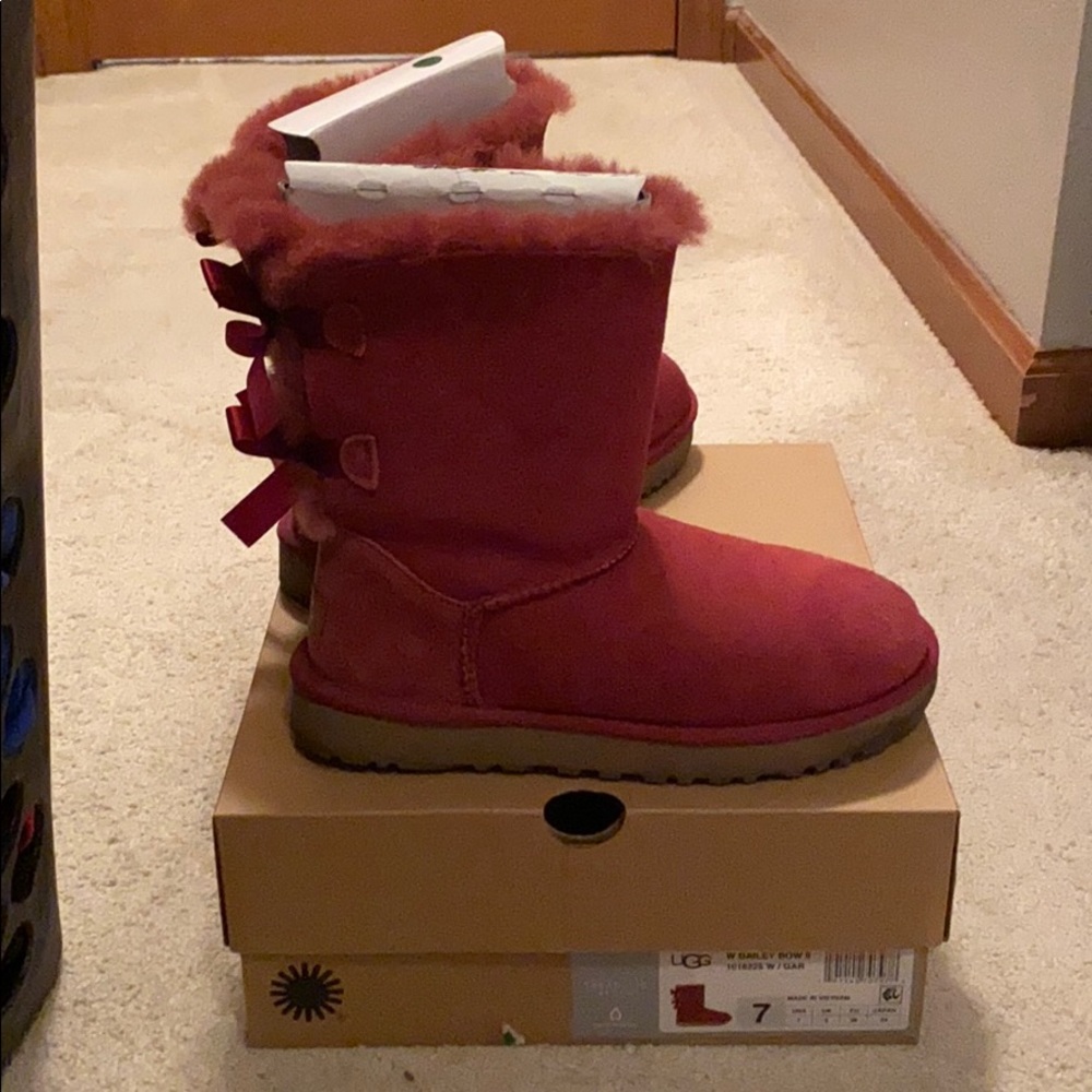 Bailey Bow II UGG♥️